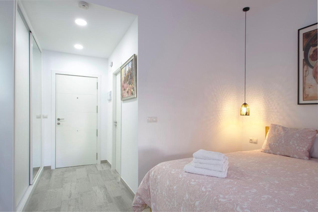 Spacious Studio In The Heart Of La Nogalera Torremolinos Extérieur photo
