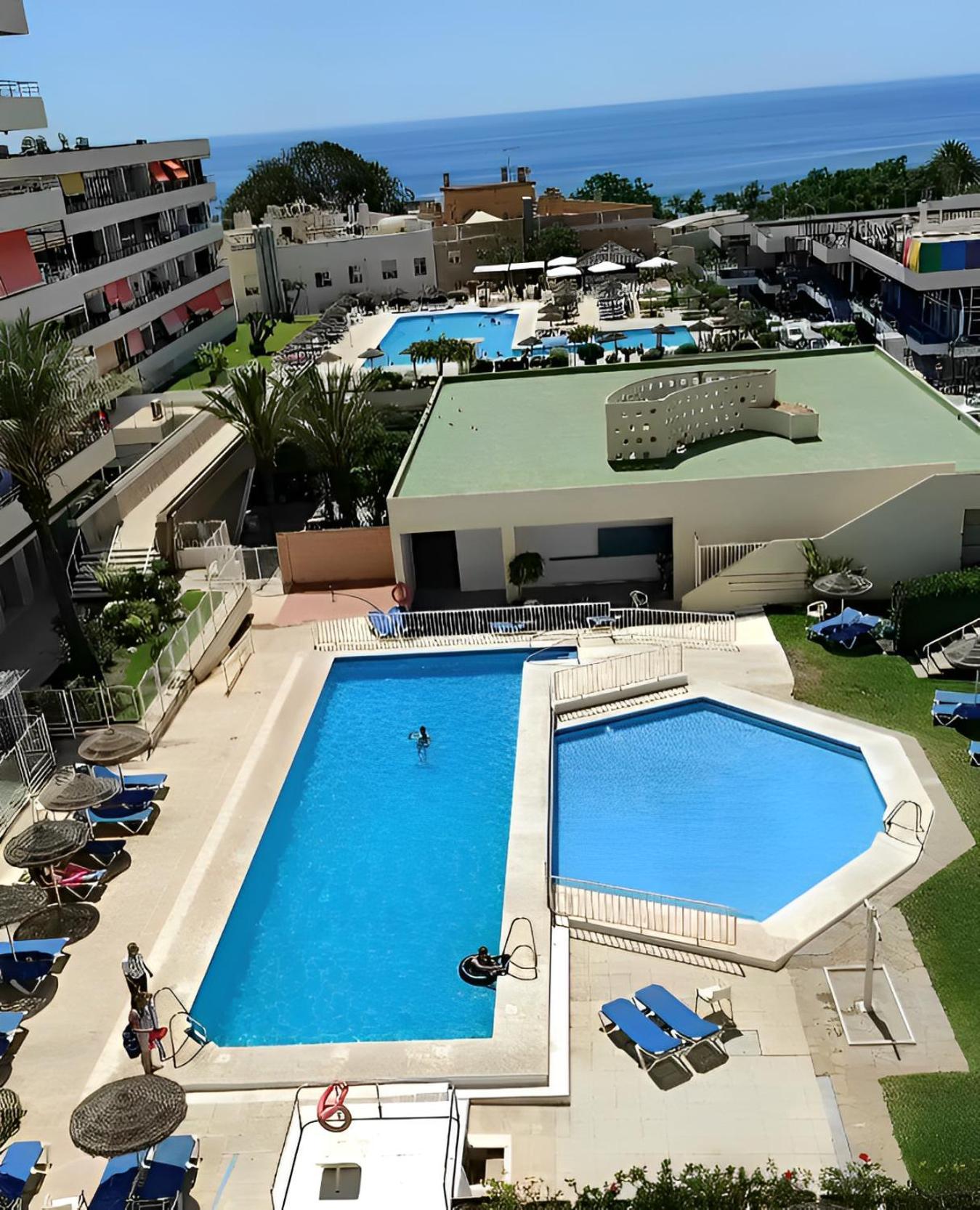 Spacious Studio In The Heart Of La Nogalera Torremolinos Extérieur photo